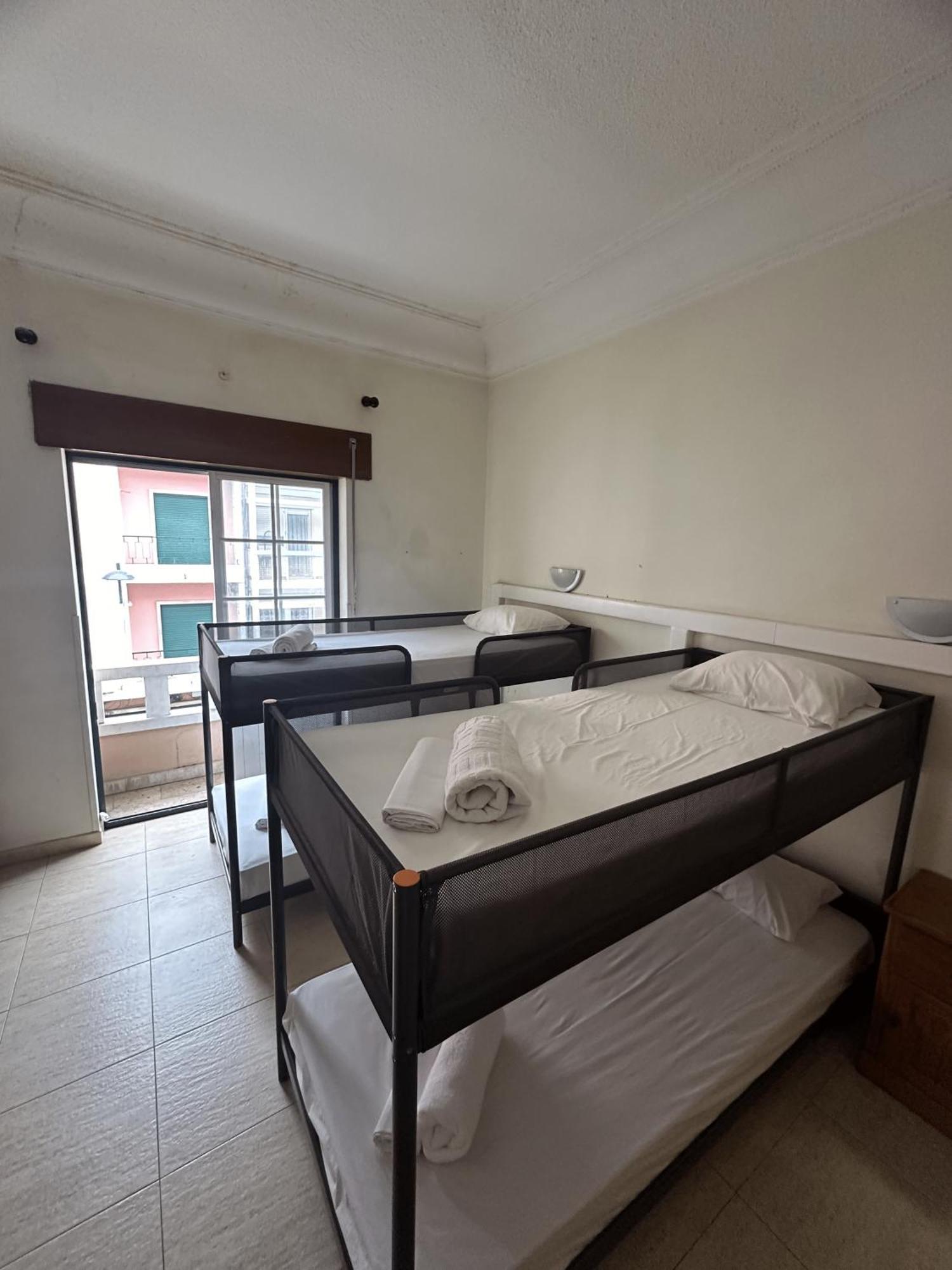 Guest In Ninho Apartment Lisbon Luaran gambar